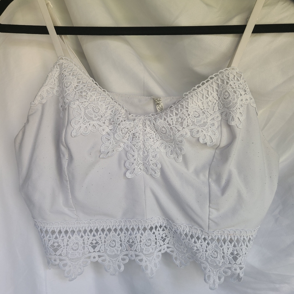 Mudd White Lace Crop Tank Top